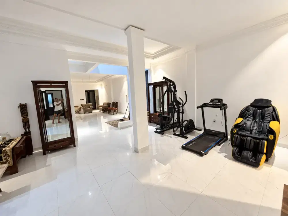 Rumah Bagus & Strategis, Cipete Area