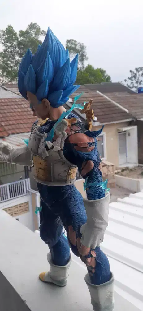 Action Figure Vegeta Super Saiyan Blue Evolution Battle Damage 45cm