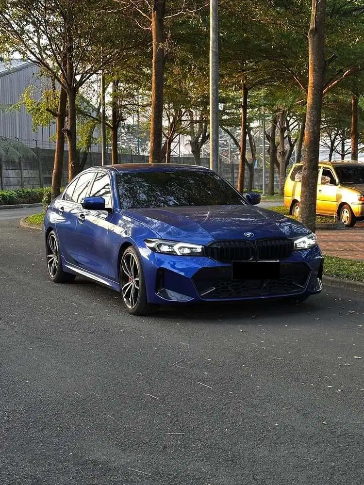BMW 330i 2024 Bensin