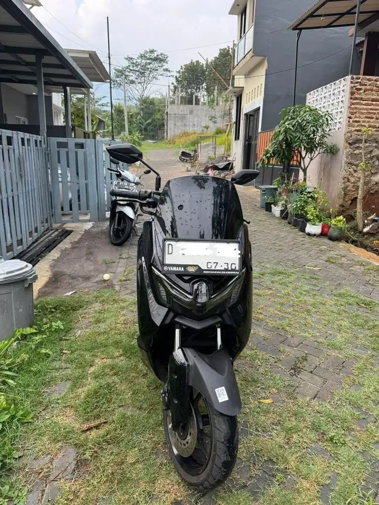 Nmax Neo 2025 hitam