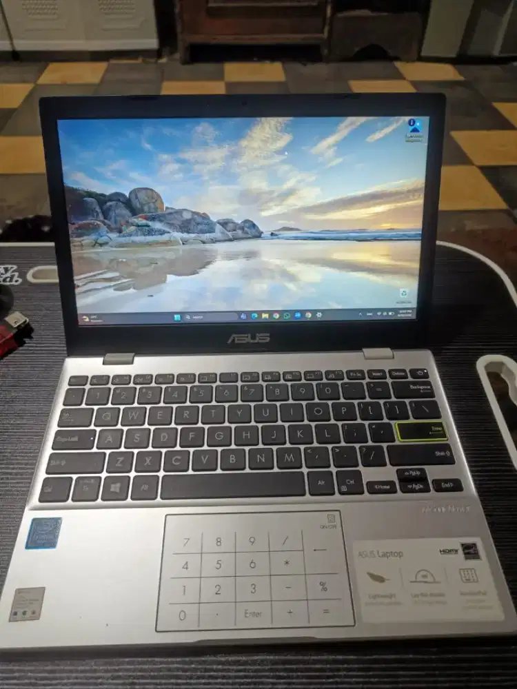 Asus Intel Celeron N4020 (Asus Vivobook E210MAB / E210MA)