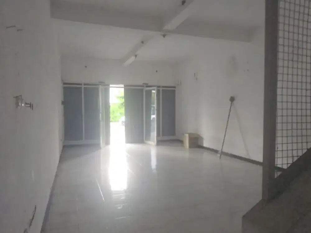 Termurah! Ruko Rendeng di Taman Kopo Indah 2 Bandung