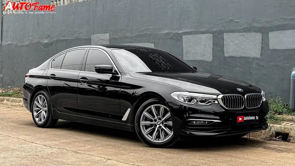 KM22RB BMW G30 520i Luxury Line LCi Sunroof New Headlamp Design 2021