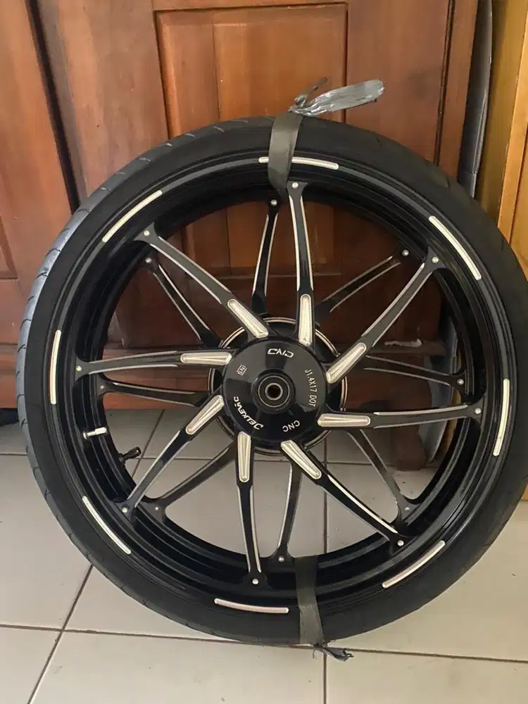 VELG RING 17 M8