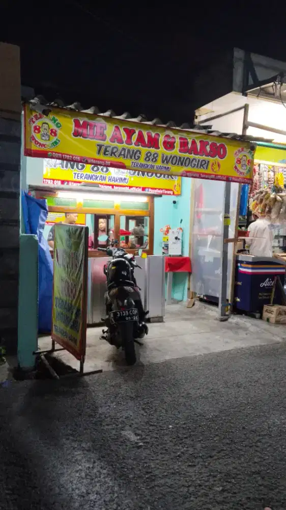 Dibutuhkan segera tukang mie ayam bakso pengalaman