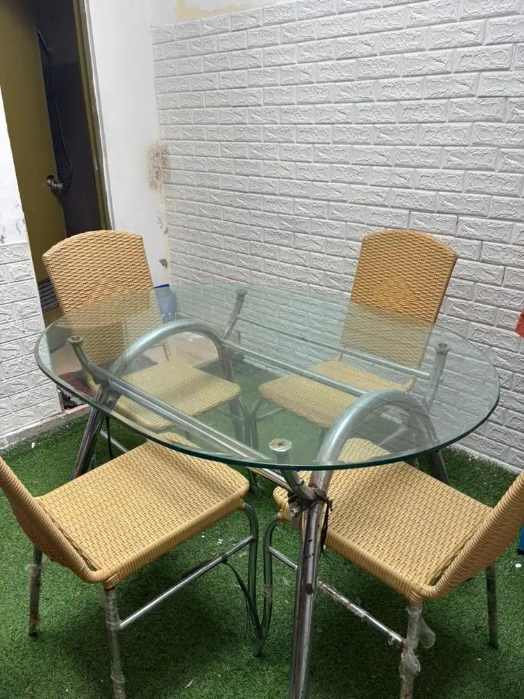 1 set meja makan