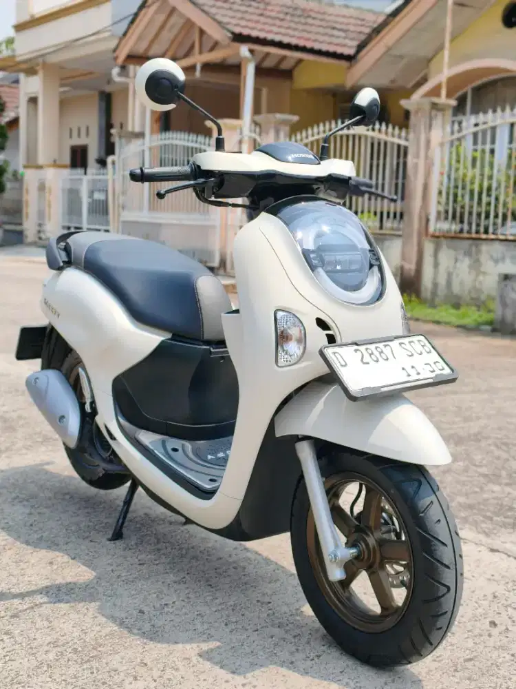 Honda Scoopy Prestige Putih 2025 Km 3 Ribu Mulus