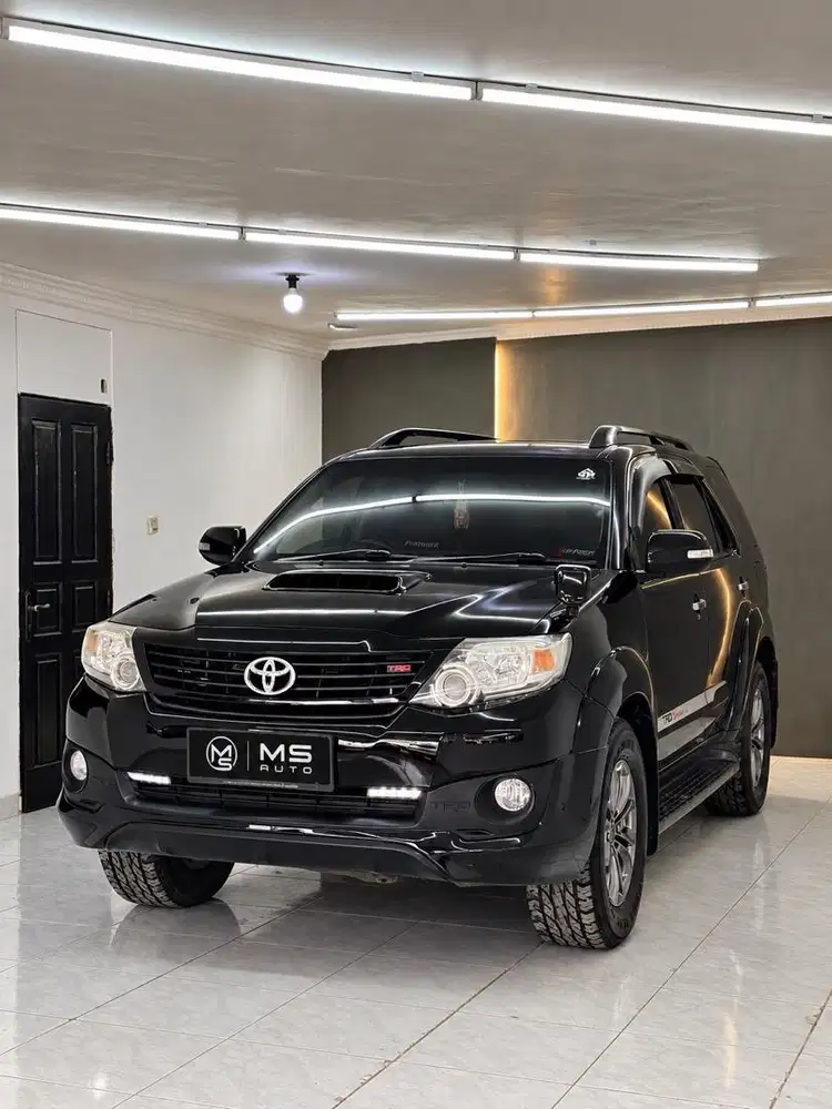 FORTUNER VNT TRD 2015