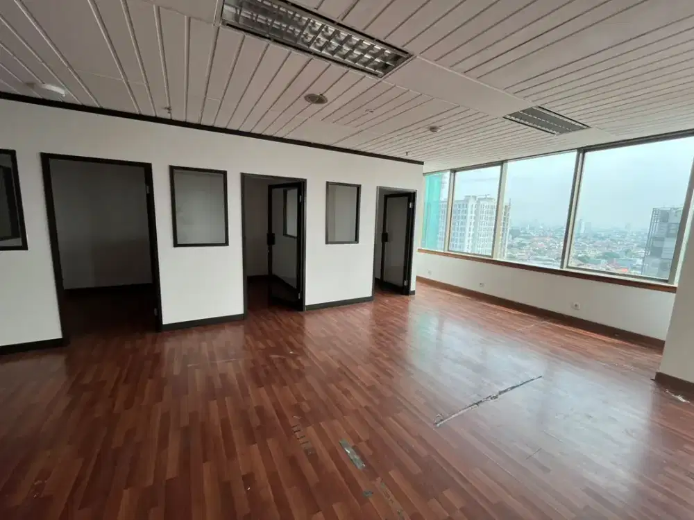 Sewa Kantor 144 m2 di Menara Hijau Cawang Siap Huni