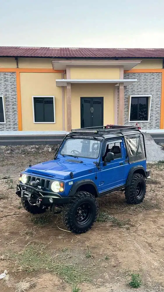 Suzuki Jimny 1987 Bensin
