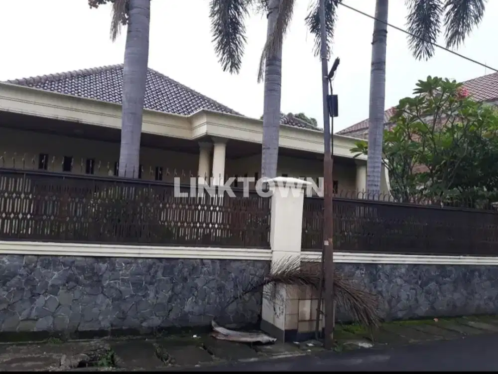 DIJUAL RUMAH DI JAKARTA SELATAN
