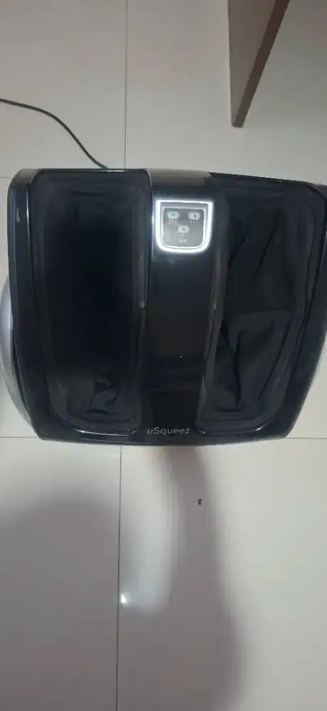 OSIM uSqueez OS-8002 Alat Pijat Kaki & Betis Original