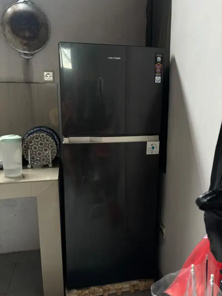 KULKAS POLYTRON 2 PINTU BELLEZA 240L