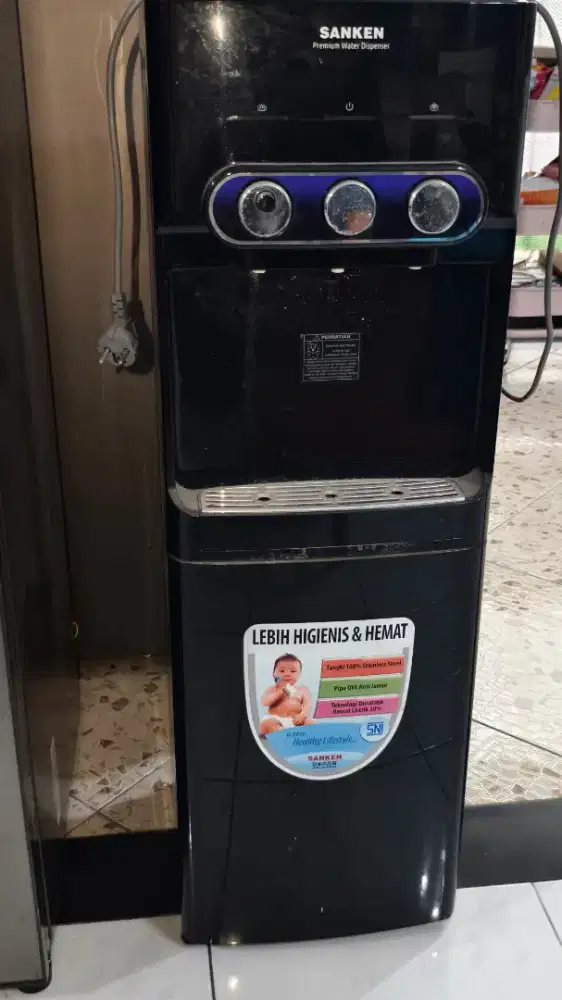 Dispenser Sanken Galon Atas
