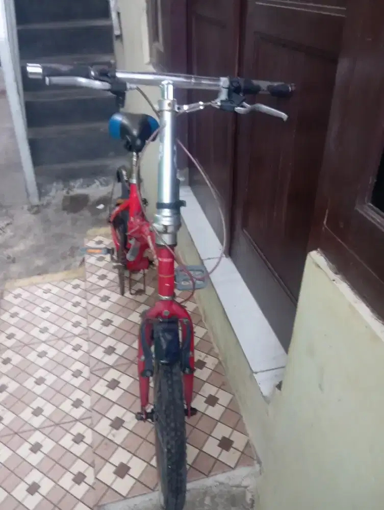 Di jual sepeda lipat merek united Stylo