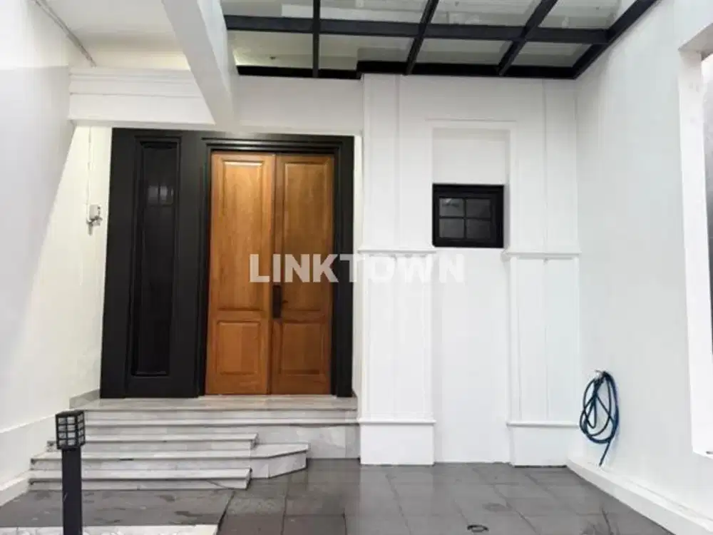 DIJUAL RUMAH DI JAKARTA SELATAN