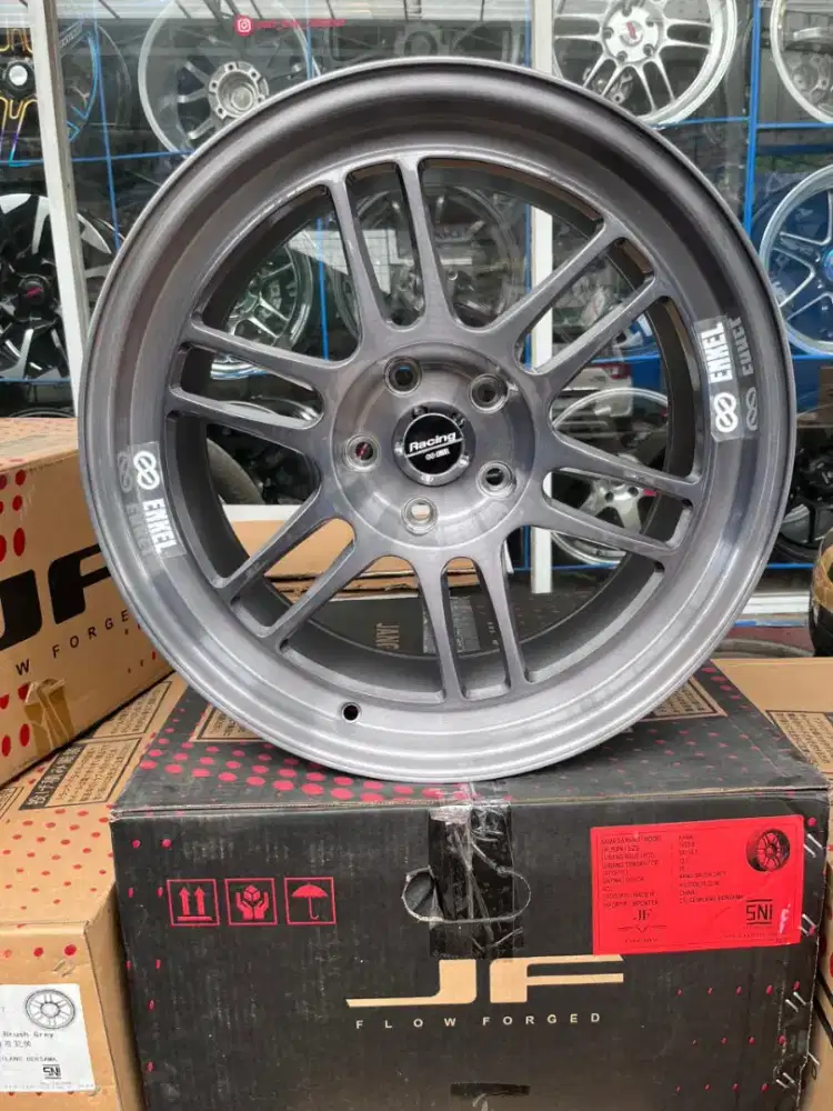 Enkei rpf1 ring 18x9,5 pcd 5x114,3 ET 25 nano brush grey. Innova rebon