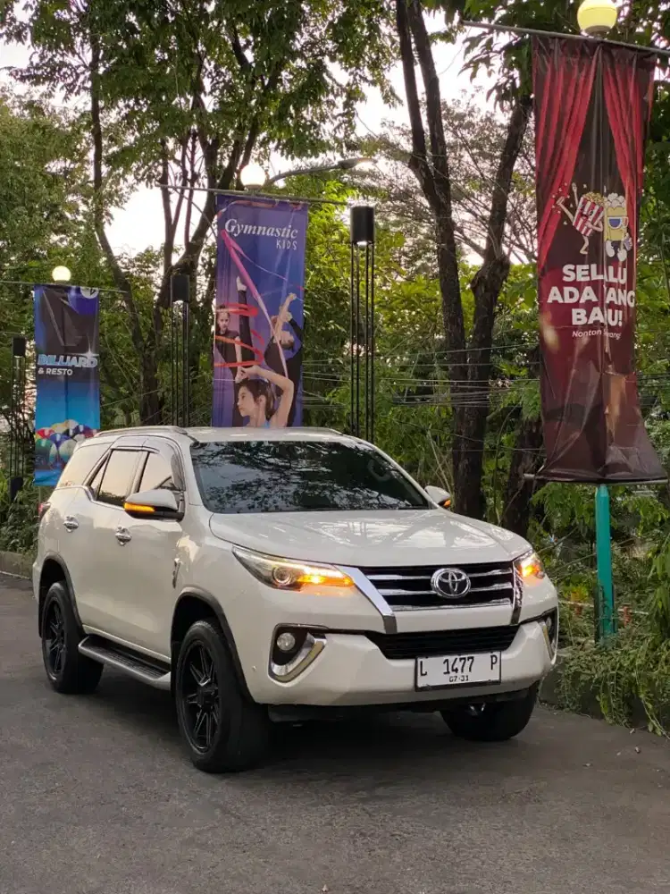 Toyota Fortuner VRZ 2.5 AT '2016