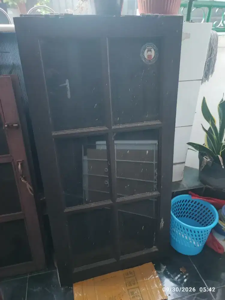 Daun Jendela Layak pakai