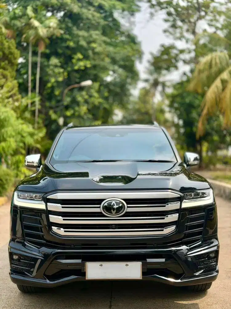 [HARGA CASH NEGO] LANDCRUISER VXR300 2023 HITAM