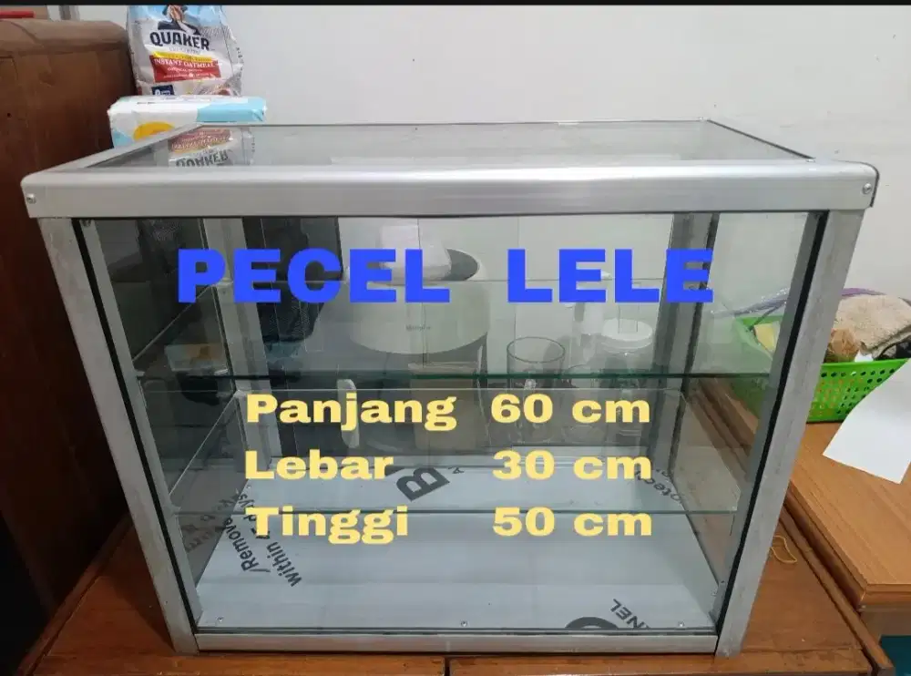Jual Etalase pecel lele,second, Lok Pamulang barat, Tangsel