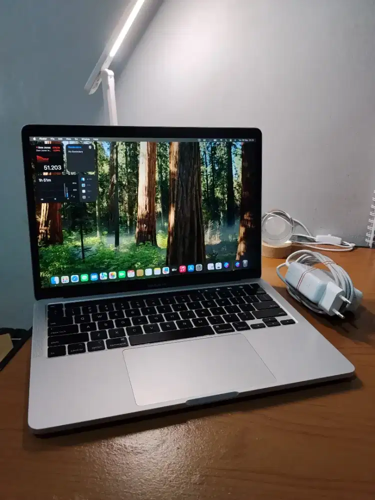 Macbook Pro 2020 8/512 i5 13 Inch Warna Silver