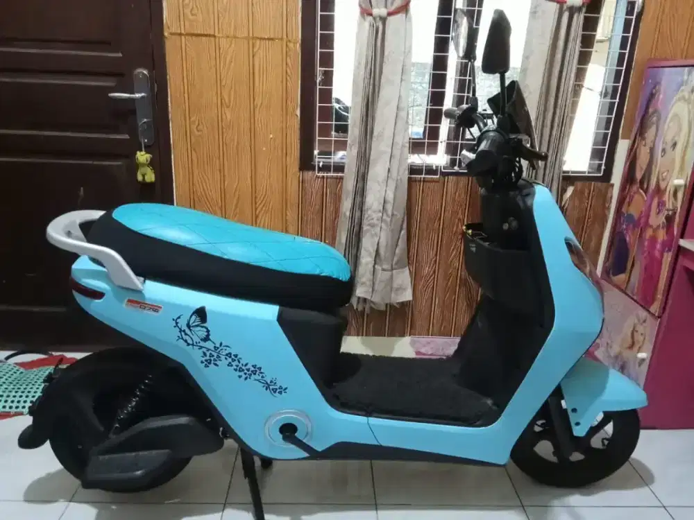 Sepeda listrik u winfly D70 biru tosca