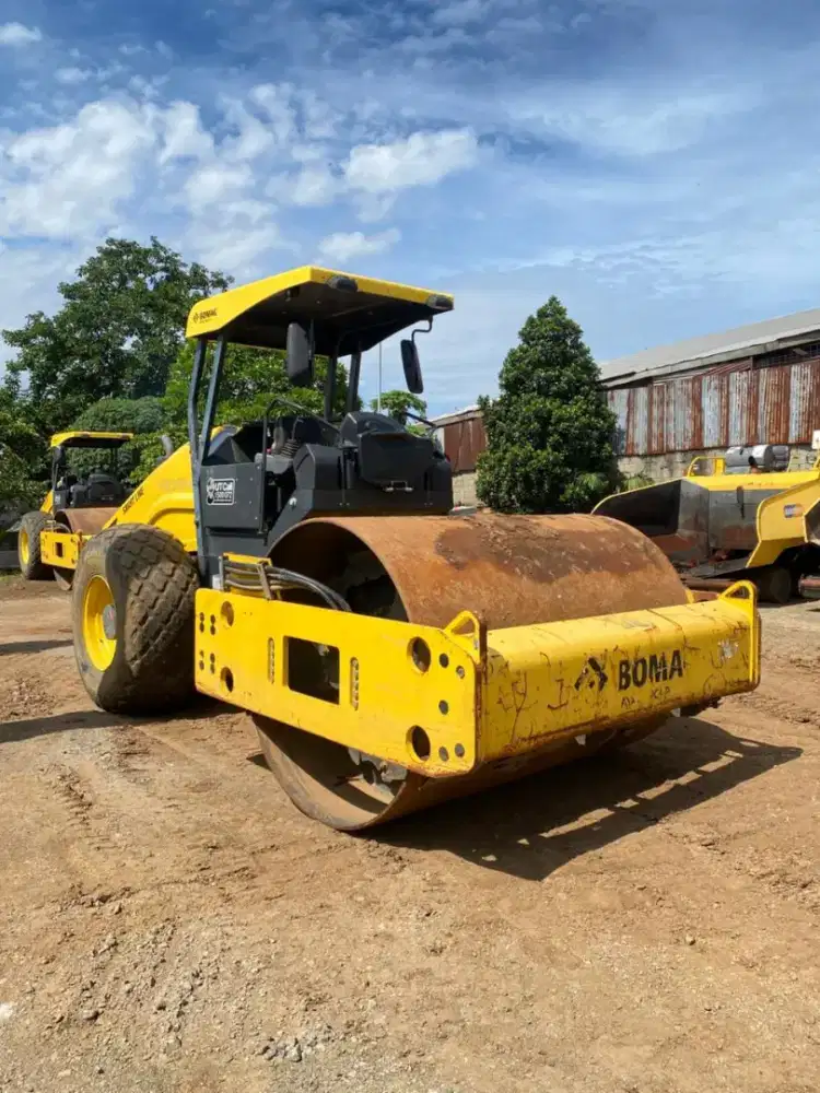 Vibro BOMAG BW211D-40 Tahun 2022