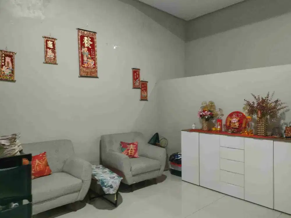 RUMAH MEWAH 2 LANTAI – JL. GRAFIKA, KOMPLEK WARTAWAN - MEDAN