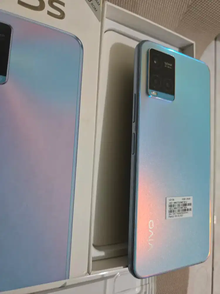 ViVO Y33s 8/128 GB