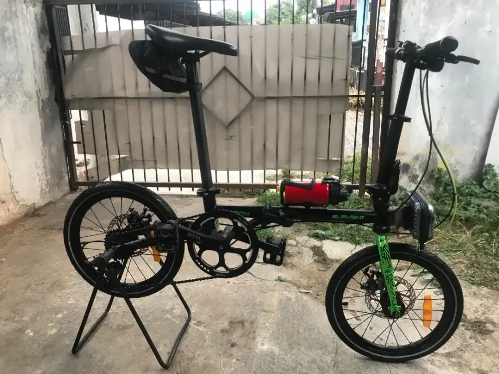 Sepeda lipat element troy