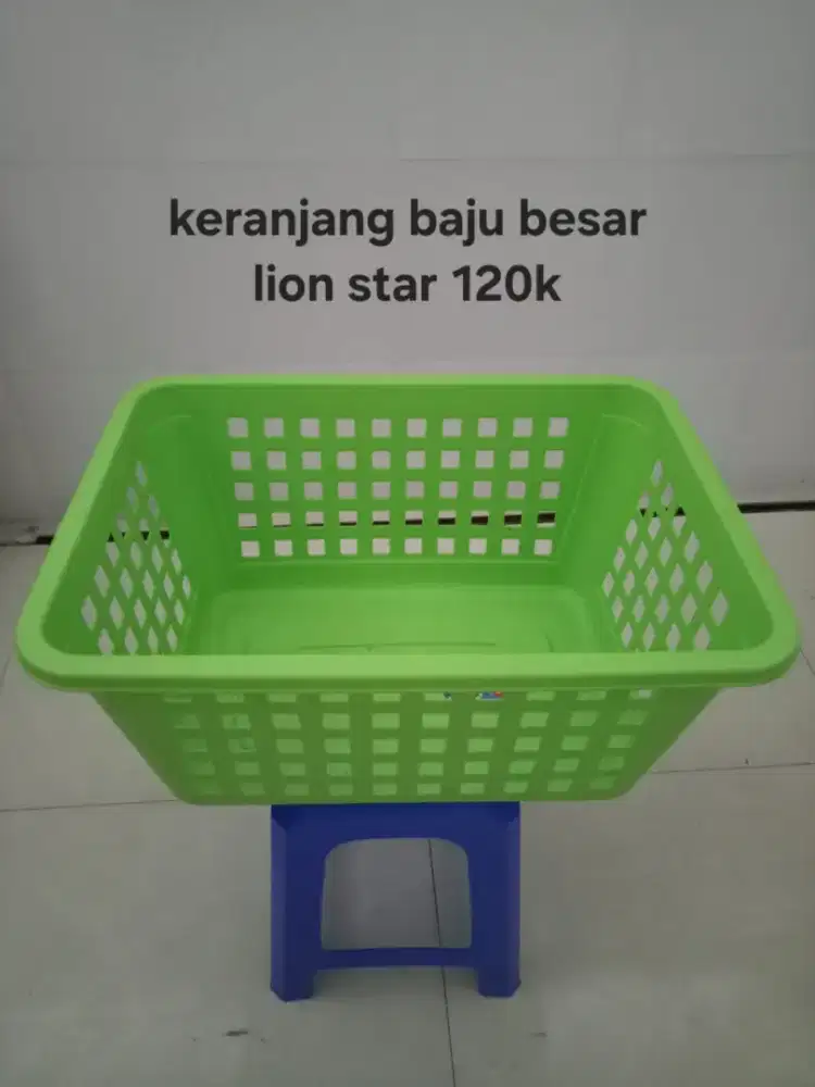 Keranjang baju besar