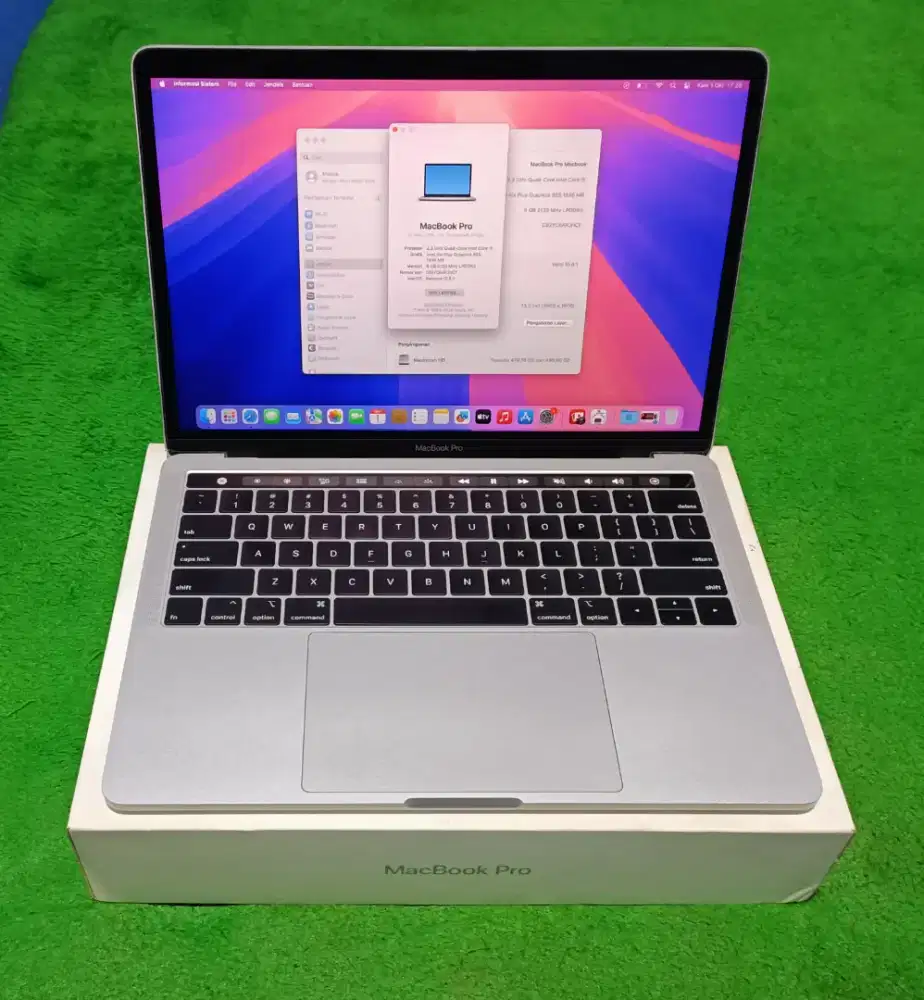 Apple MacBook Pro 2018 13inch i5 8/512 GB Grey Touchbar Murah Mulus