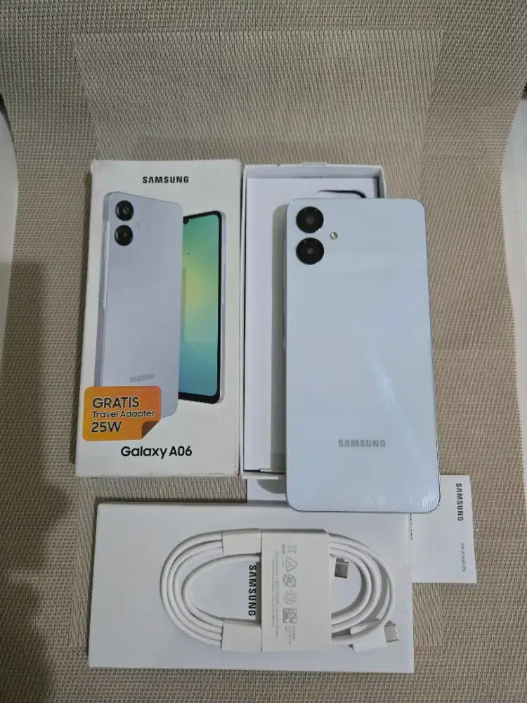 SAMSUNG A06 4G 4/64 GB