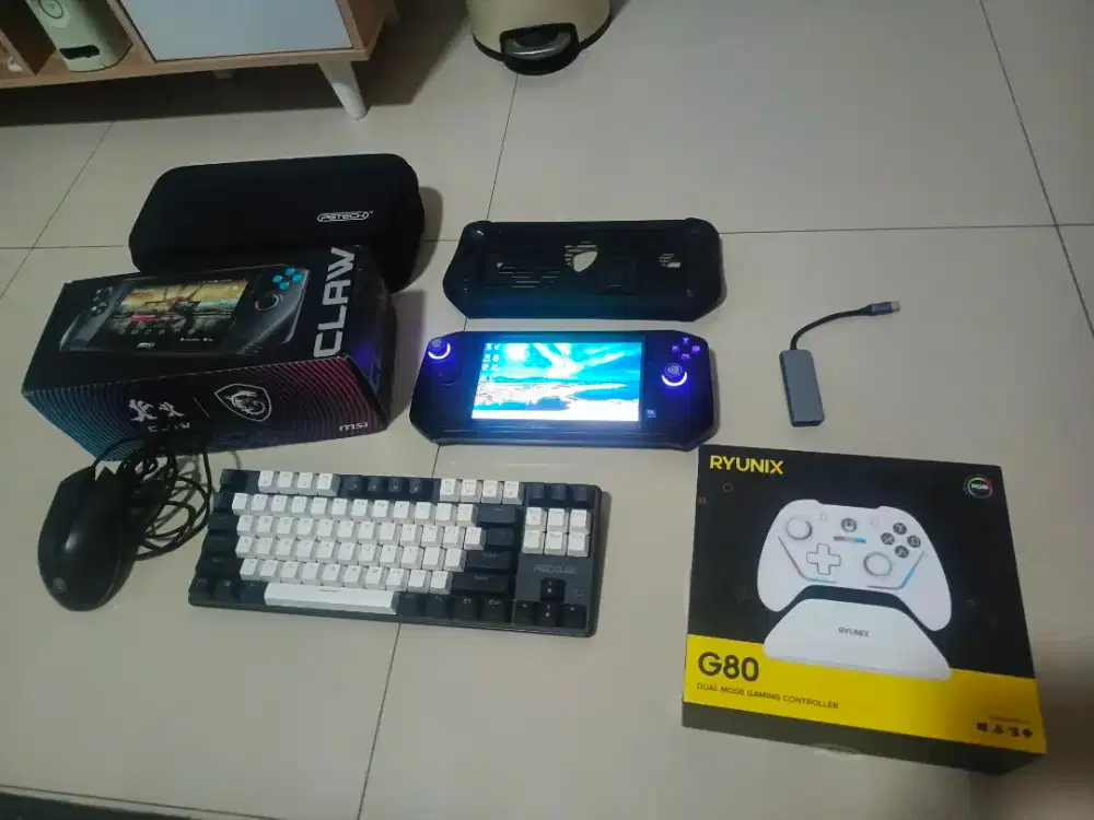 Jual/TT MSI Claw Ultra 5 16/512gb Fullset Siap Gaming Banyak Bonus