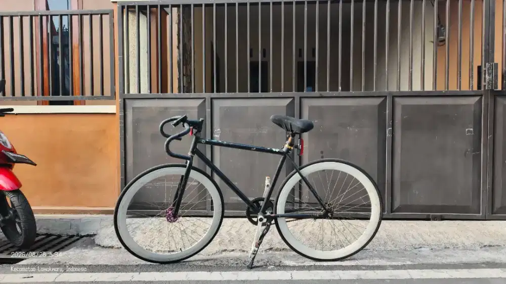 Sepeda fixie rem torpedo (bekas)