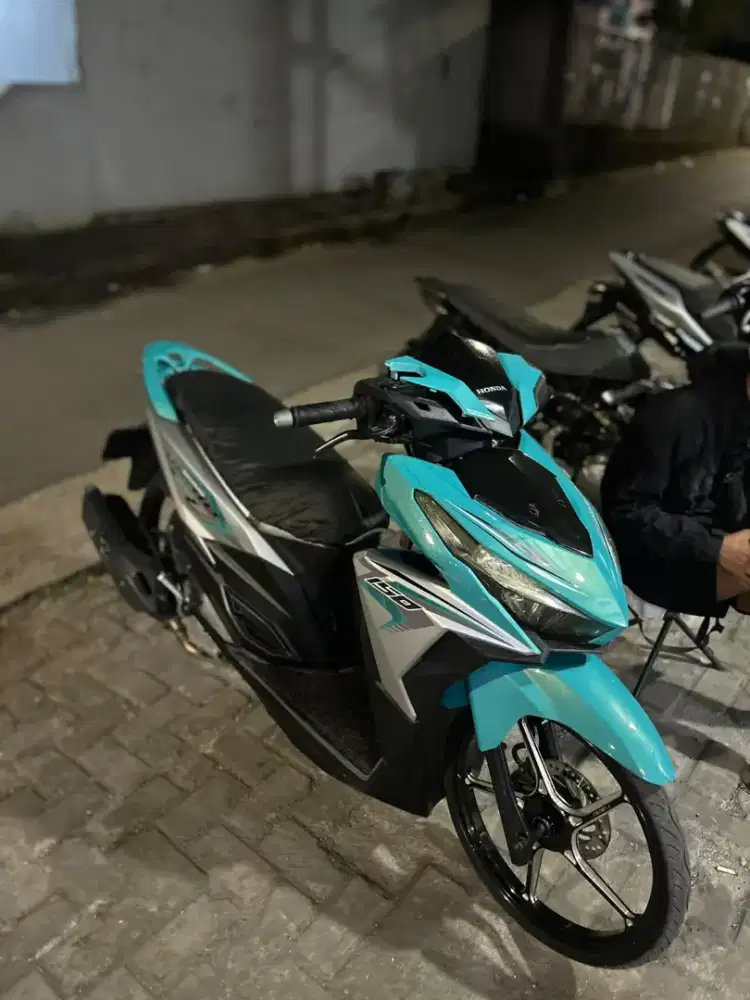 VARIO 125 LED OLD