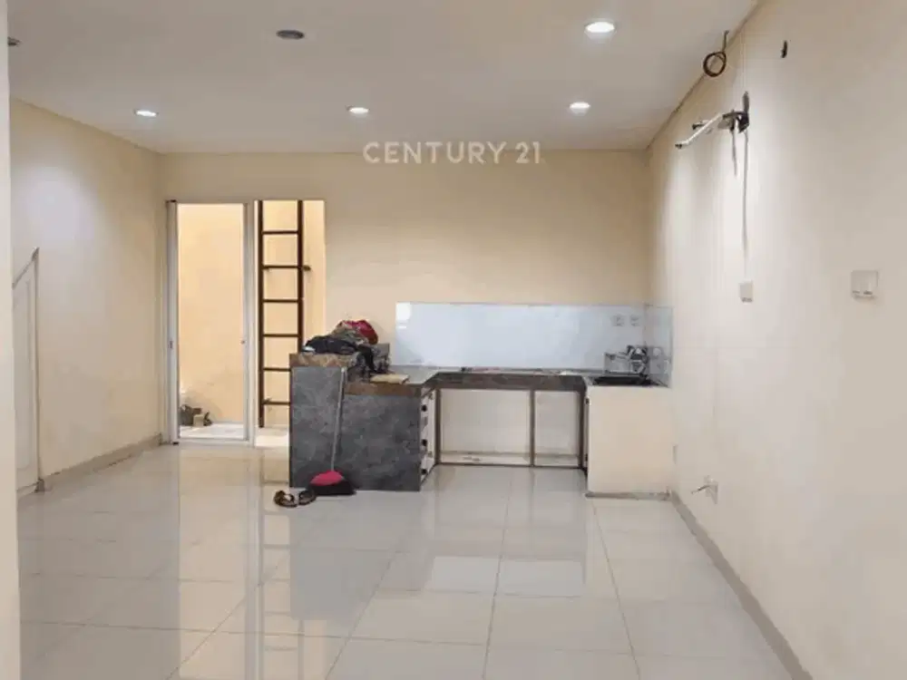 Rumah Minimalis 2LT Siap Huni Aman Double Gate Di PIK 1