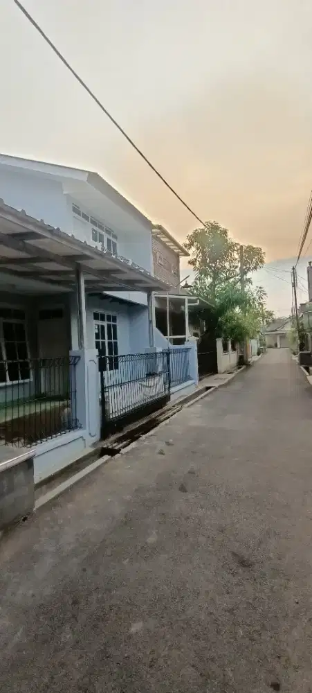 Dikontrakkan Rumah 2 Lantai