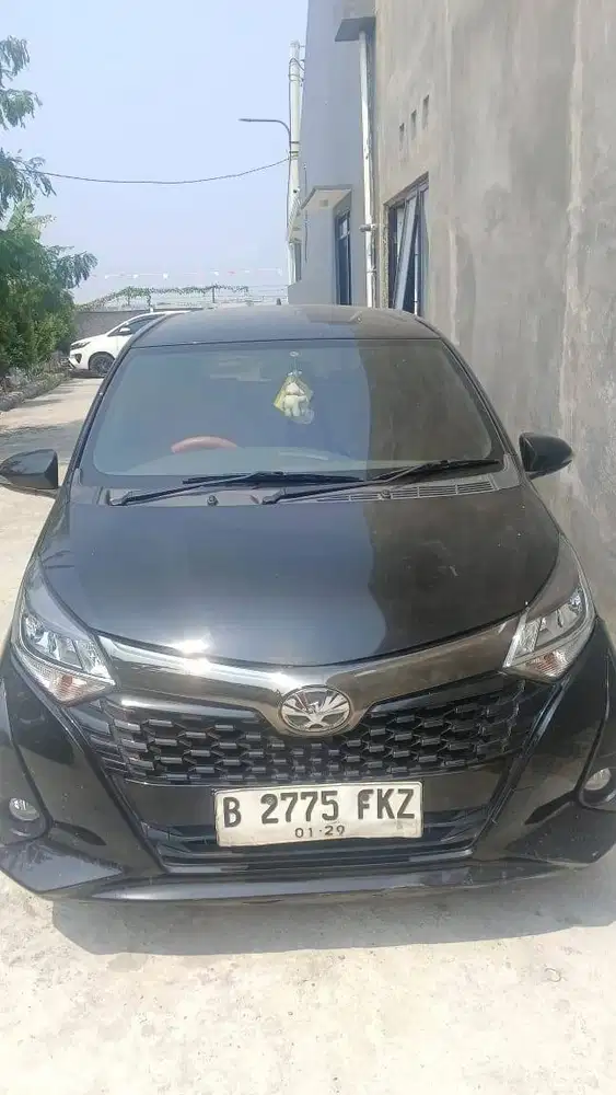 Toyota Calya Hitam Tahun 2024