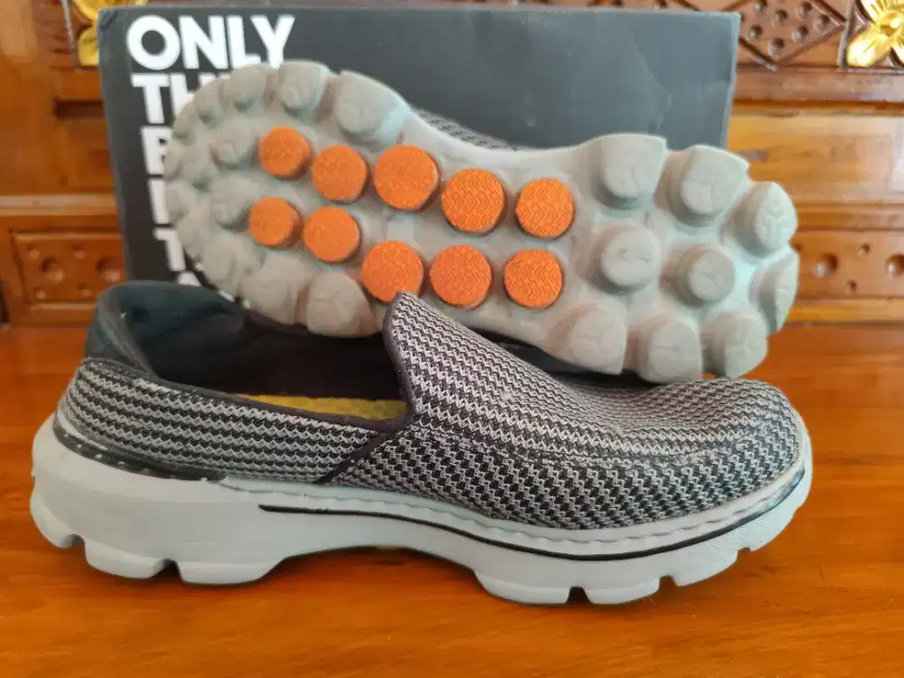 SEPATU SKHECERS GO WALK 3 ORIGINAL SIZE 40