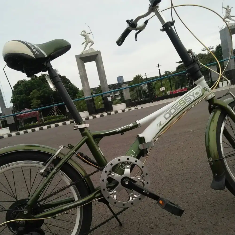Seoeda lipat merk odessy