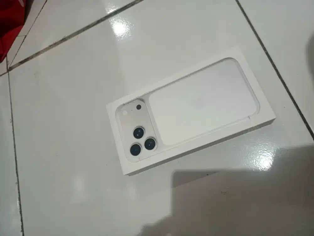 iPhone 17 Pro Max 256GB Silver Resmi iBox - Brand New Open Box (BNOB)