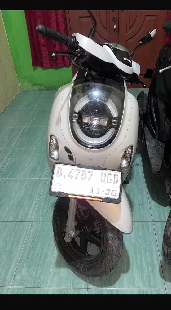 SCOOPY PRESTIGE 2025