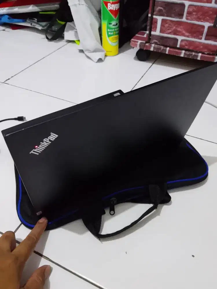 Lennovo E14 Intel core I3