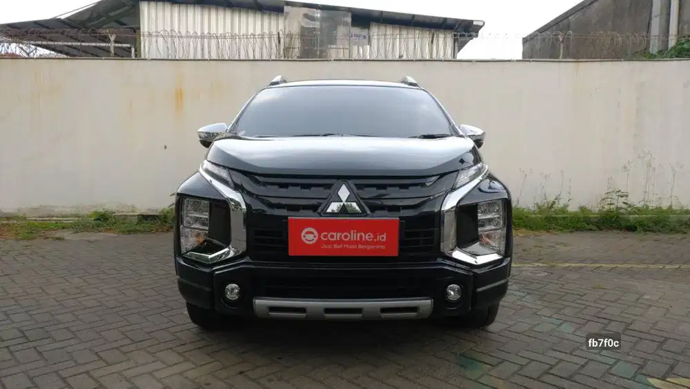 MITSUBISHI XPANDER CROSS 1.5 AT 2022 Hitam
