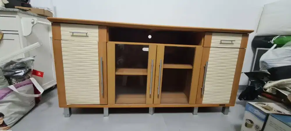 Rak TV 4 pintu Olympic