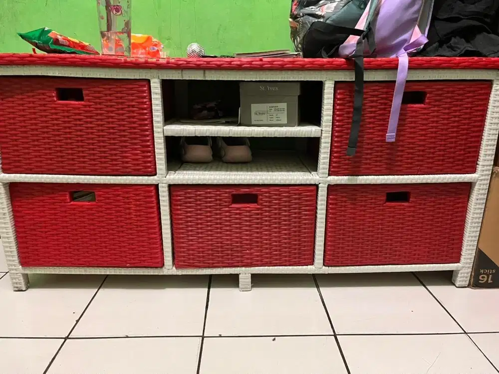 Lemari rotan laci 5