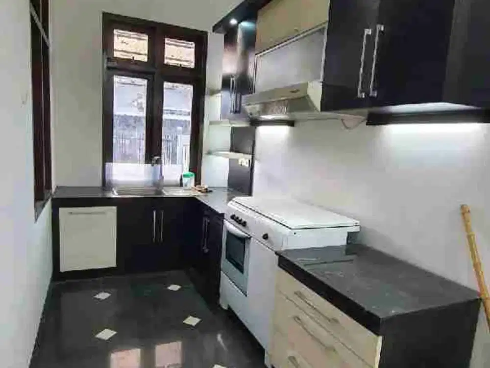 Dijual Rumah Di Komplek Indah Hunian Lokasi Cimareme