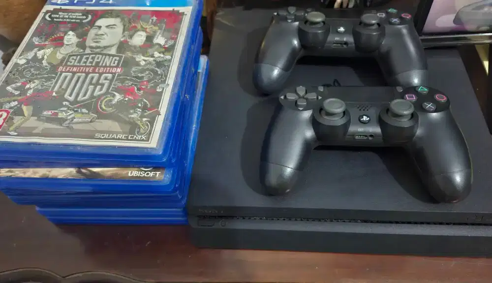 Ps4 slim 1 tb murah aja full set banyak bonusnya